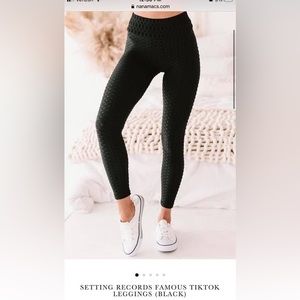 Setting records famous tiktok black leggings- Black - Small